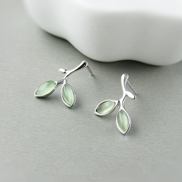 Green Cat’s Eye Leaf Stud Earrings – 925 Sterling Silver Nature-Inspired Jewelry