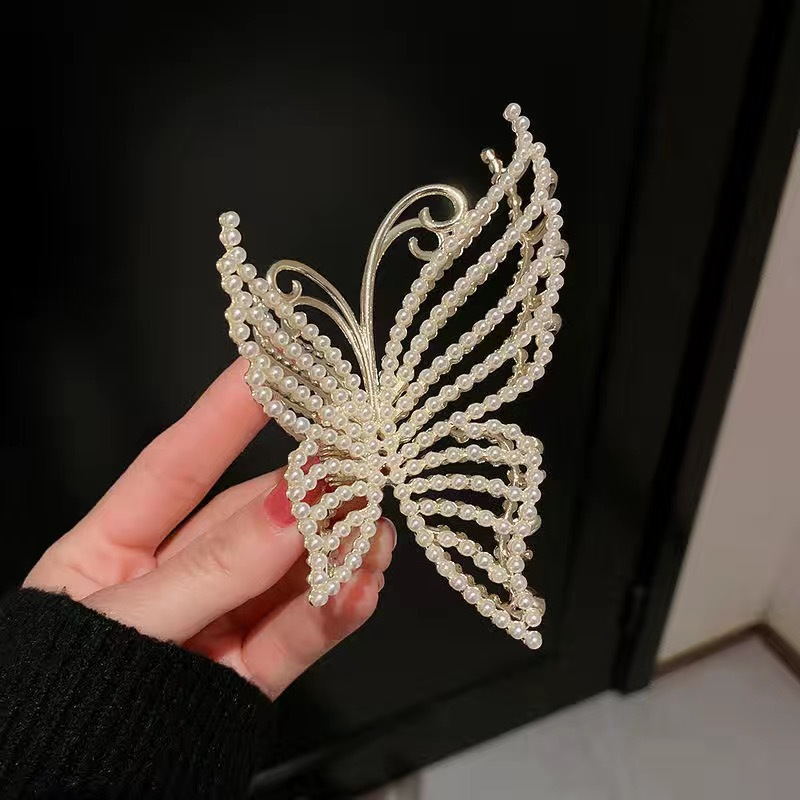 Pearl Butterfly Hair Clip – Elegant Decorative Hair Accessory for Women