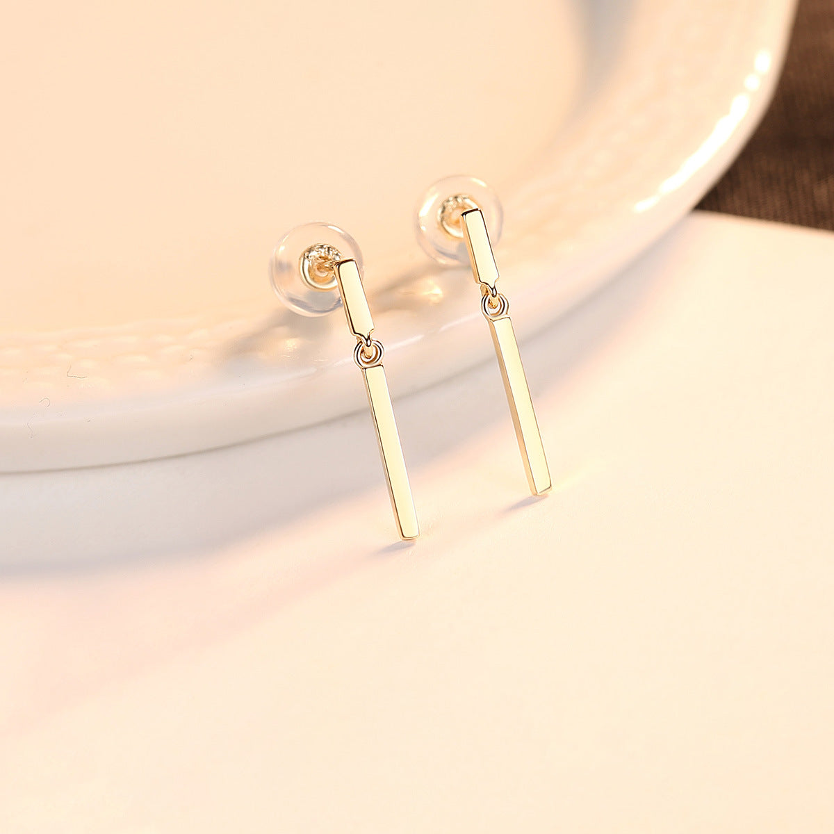 Gold Earrings and Studs – Elegant Everyday Fashion Jewelry – USA