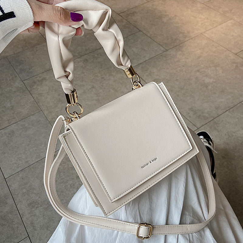 Chic PU Messenger Handbag – Structured Women’s Everyday Shoulder Bag