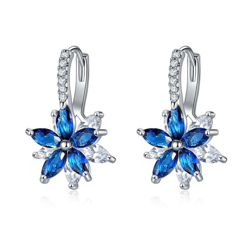 Snowflake Zirconium Stud Earrings for Women – Elegant Sparkling Jewelry