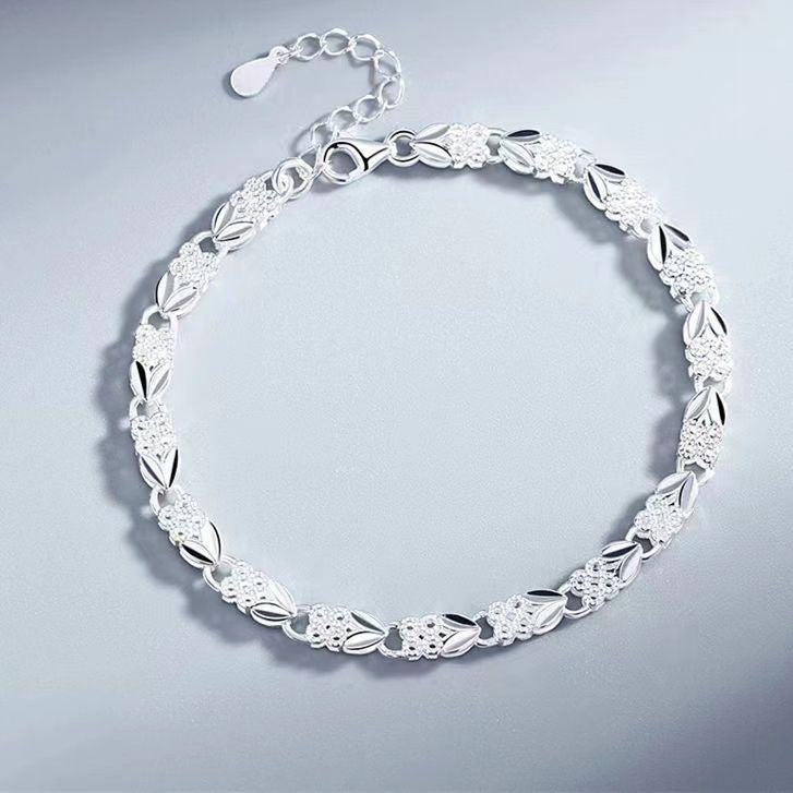 Adjustable Clover Bracelet for Women - Stylish Gift