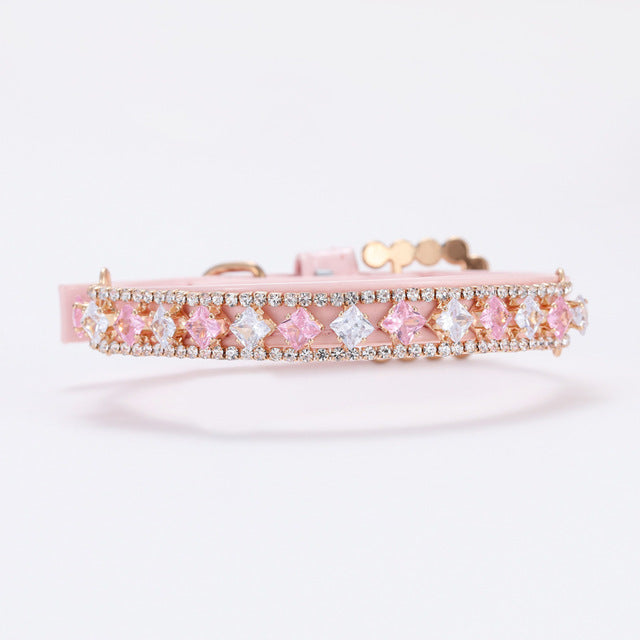 Adjustable Pearl Cat & Dog Collar – Elegant Pet Collar with Traction Rope for Walking