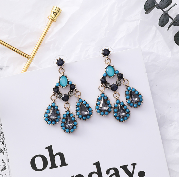 Floral Water Drop Earrings for Women – Elegant Flower Dangle Jewelry