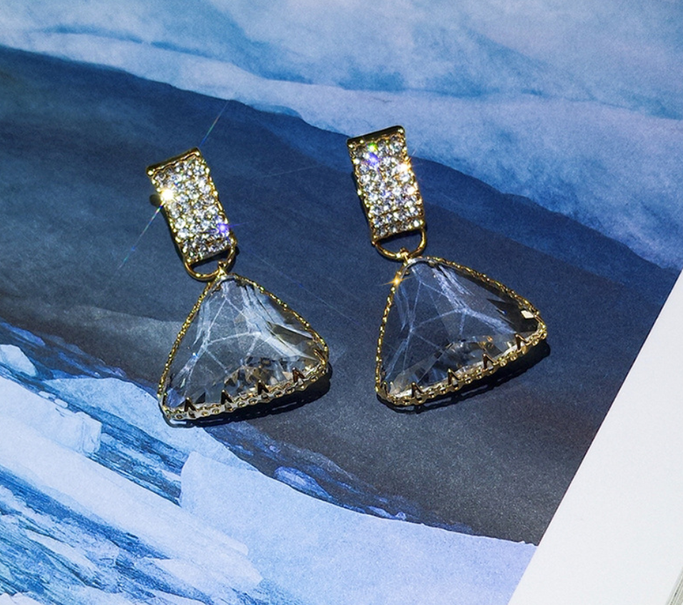 Geometric Triangle Crystal Earrings Set – Modern Sparkling Jewelry for Women