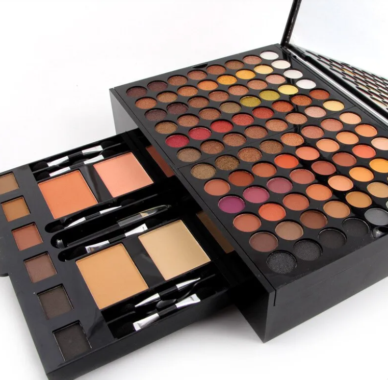 180-Color Eyeshadow & Blush Makeup Set – Professional Face & Eye Palette