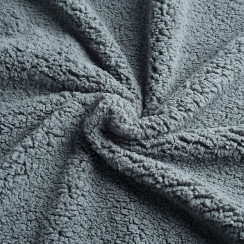 Flannel Sherpa Pet Blanket – Thick Waterproof Cozy Blanket for Dogs & Cats