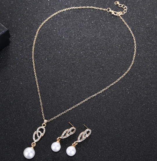 Double ring pearl necklace set