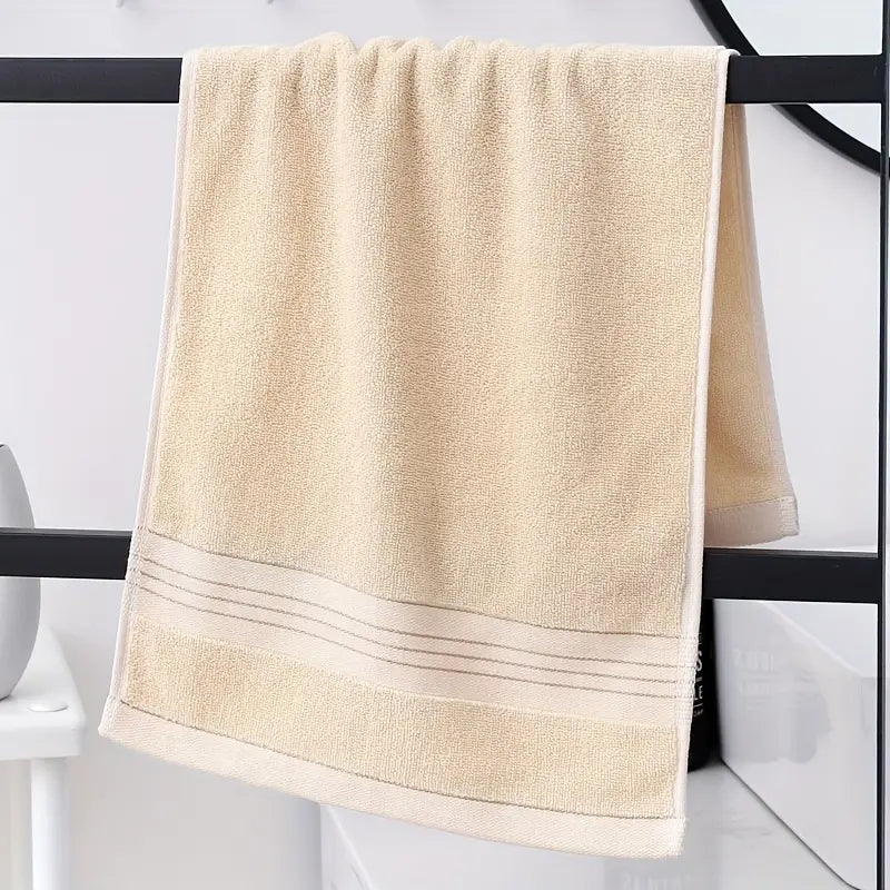 Natural Cotton Hand Towel – Absorbent Skin-Friendly Bathroom Towel