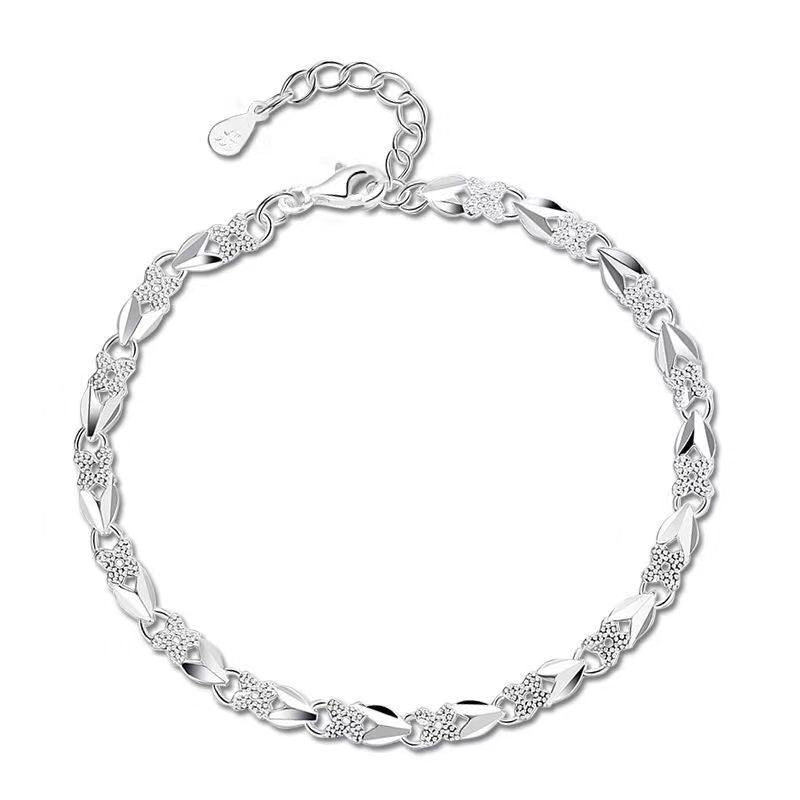 Adjustable Clover Bracelet for Women - Stylish Gift