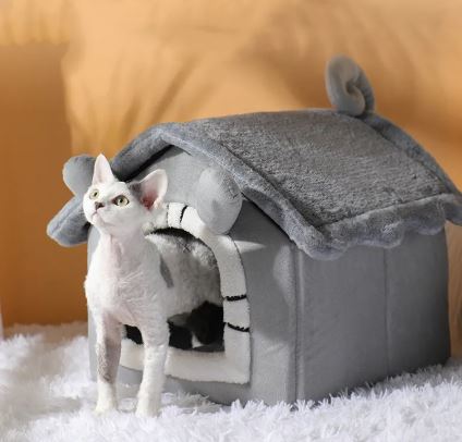 Cozy Cat & Small Dog Bed – Soft Coral Fleece Plush Pet Nest with PP Cotton Filling
