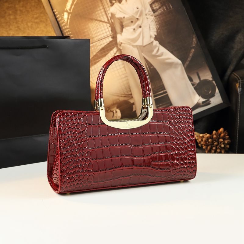 Women’s Cowhide Patent Crossbody Bag – Chic Everyday Shoulder Handbag