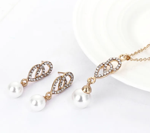 Double ring pearl necklace set