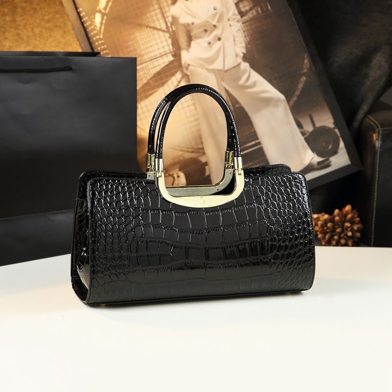 Women’s Cowhide Patent Crossbody Bag – Chic Everyday Shoulder Handbag
