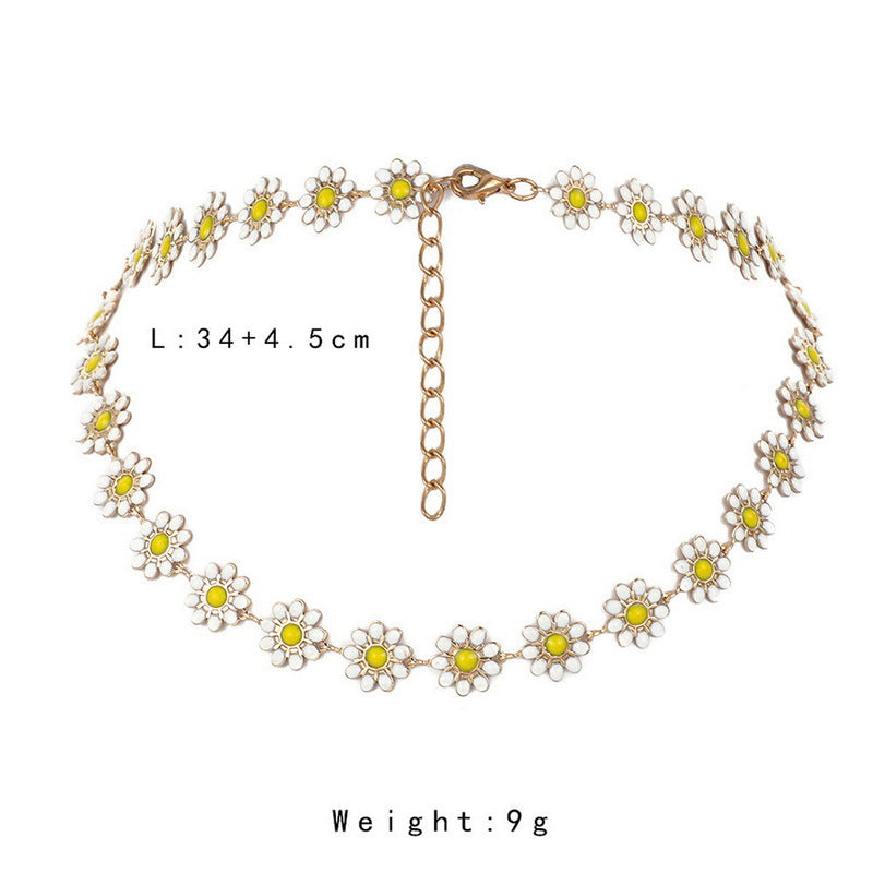 Trendy Minimalist Daisy Layered Choker Necklace for Summer