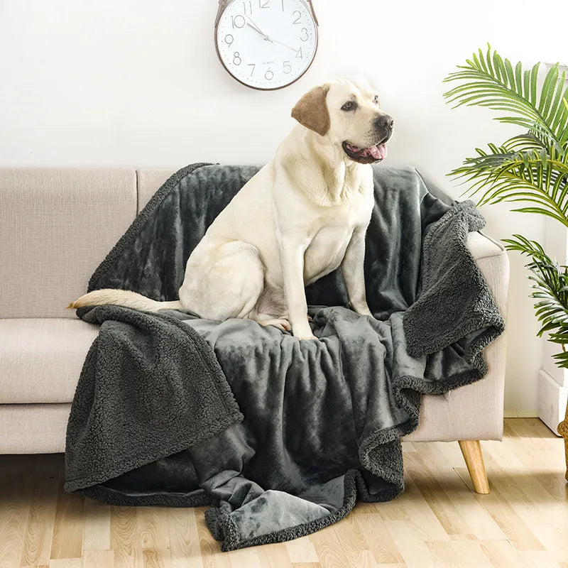 Flannel Sherpa Pet Blanket – Thick Waterproof Cozy Blanket for Dogs & Cats