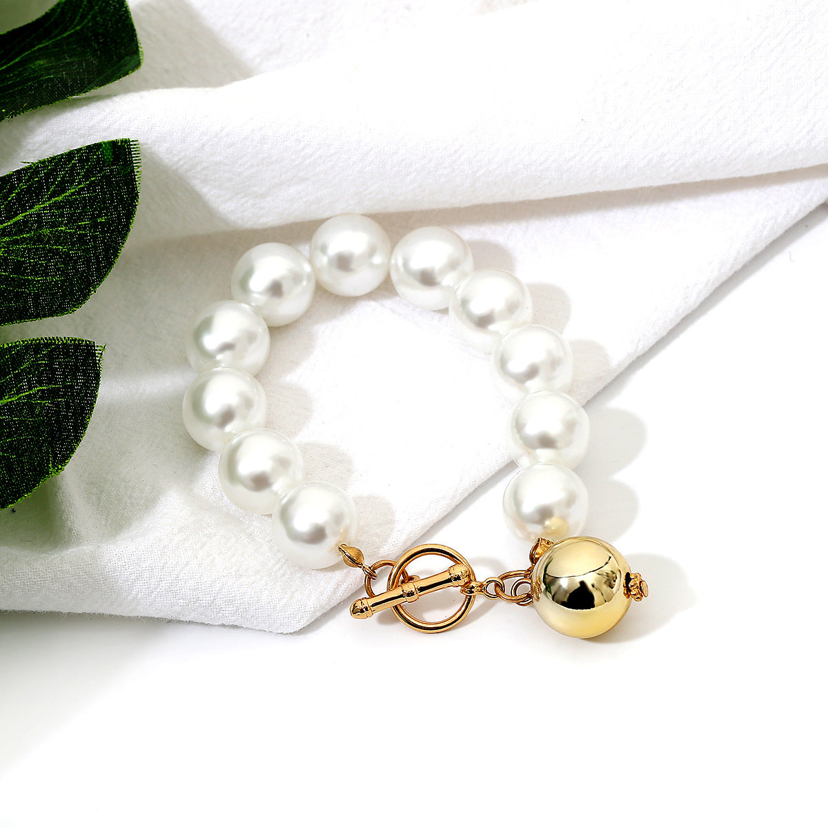 Irregular Pearl Bracelet for Stylish Women