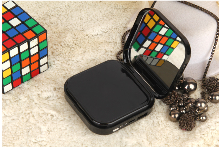 Makeup Box Mirror Power Bank - Cute Cartoon Design