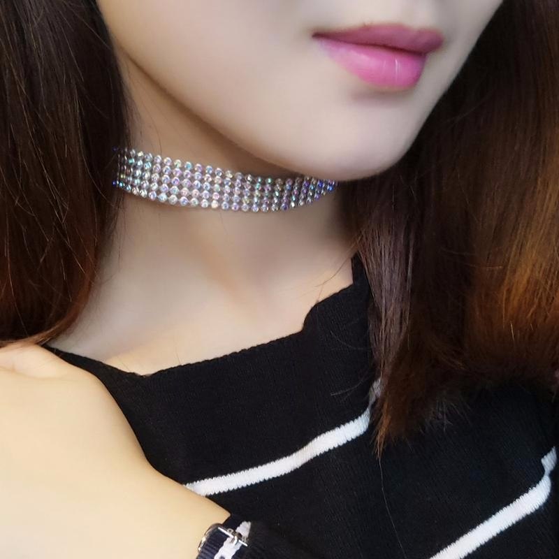 Trendy Choker Necklace with Full Rhinestone Design