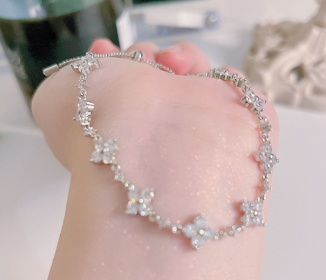 Women’s Adjustable Silver Shining Bracelet – Korean Style Fashion Jewelry