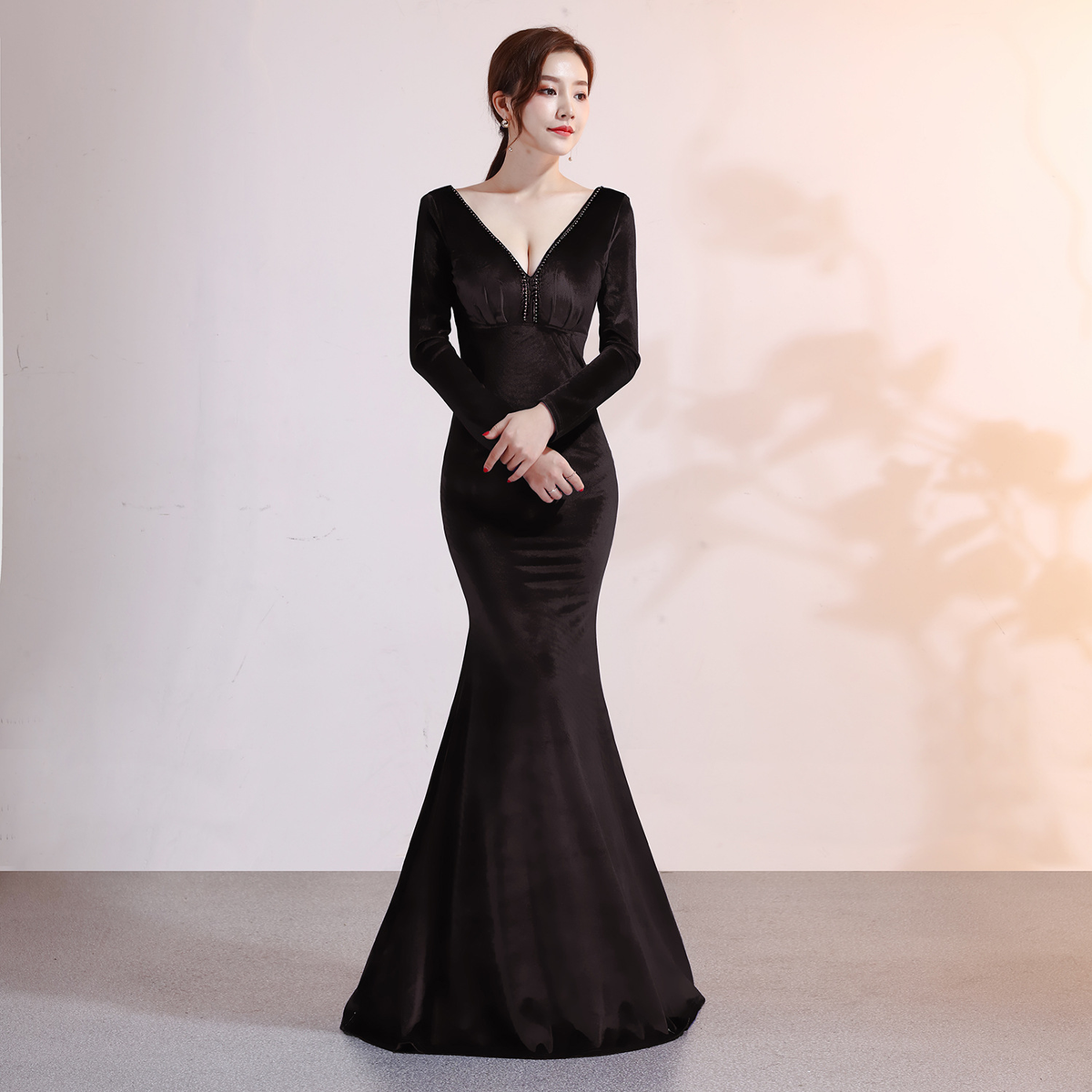 Women’s Velvet Mermaid Evening Gown – Elegant Formal Maxi Dress