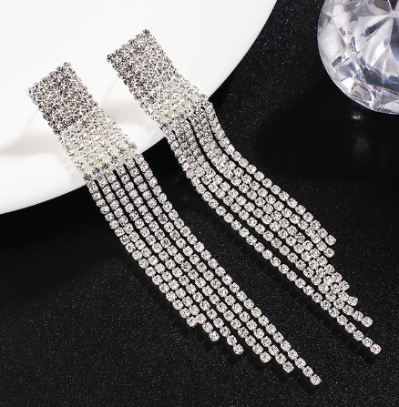 Vintage Rhinestone Tassel Earrings for Women – Sparkling Long Dangle Jewelry