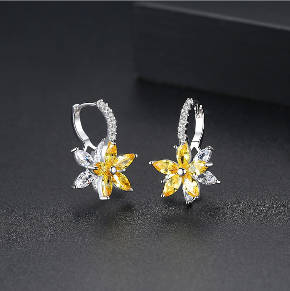 Snowflake Zirconium Stud Earrings for Women – Elegant Sparkling Jewelry