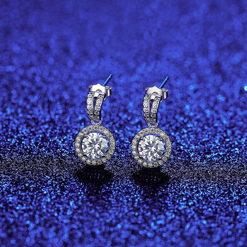 PAG & MAG Moissanite Stud Earrings in S925 Silver