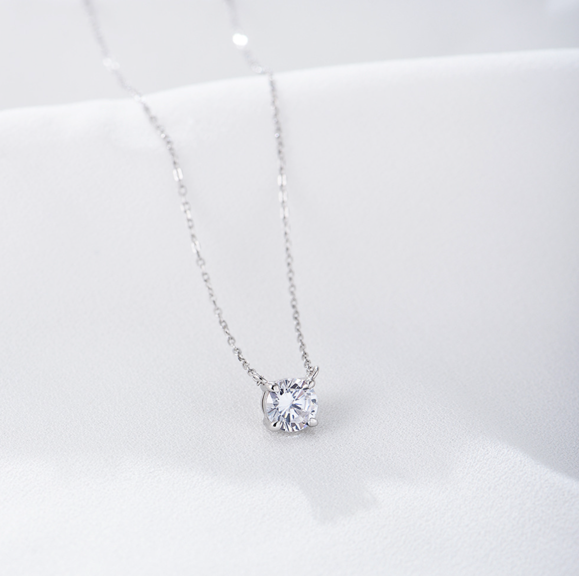 Zircon Round Pendant Necklace