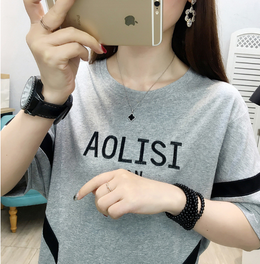 Plus Size Loose White Summer T-Shirt for Women