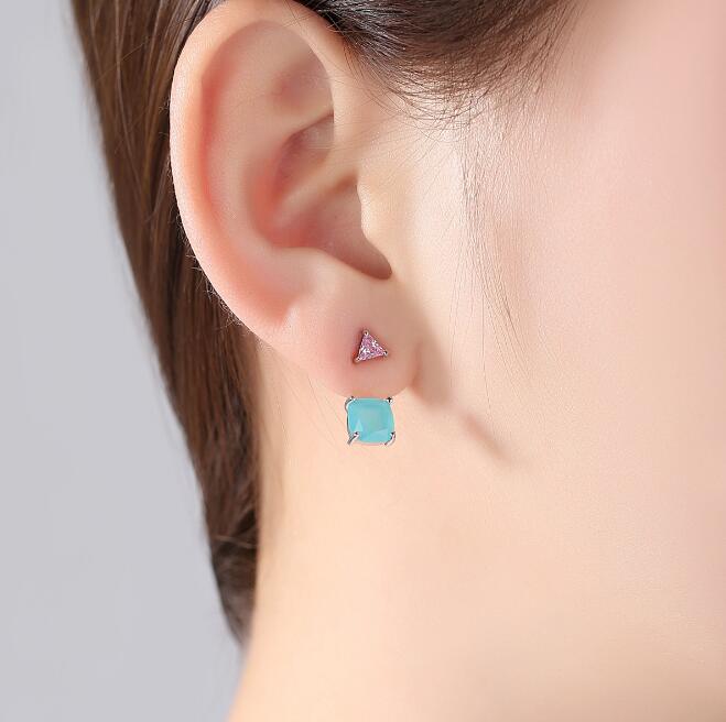 Lilac Flower Diamond-Style Earrings for Women – Elegant Floral Statement Jewelry