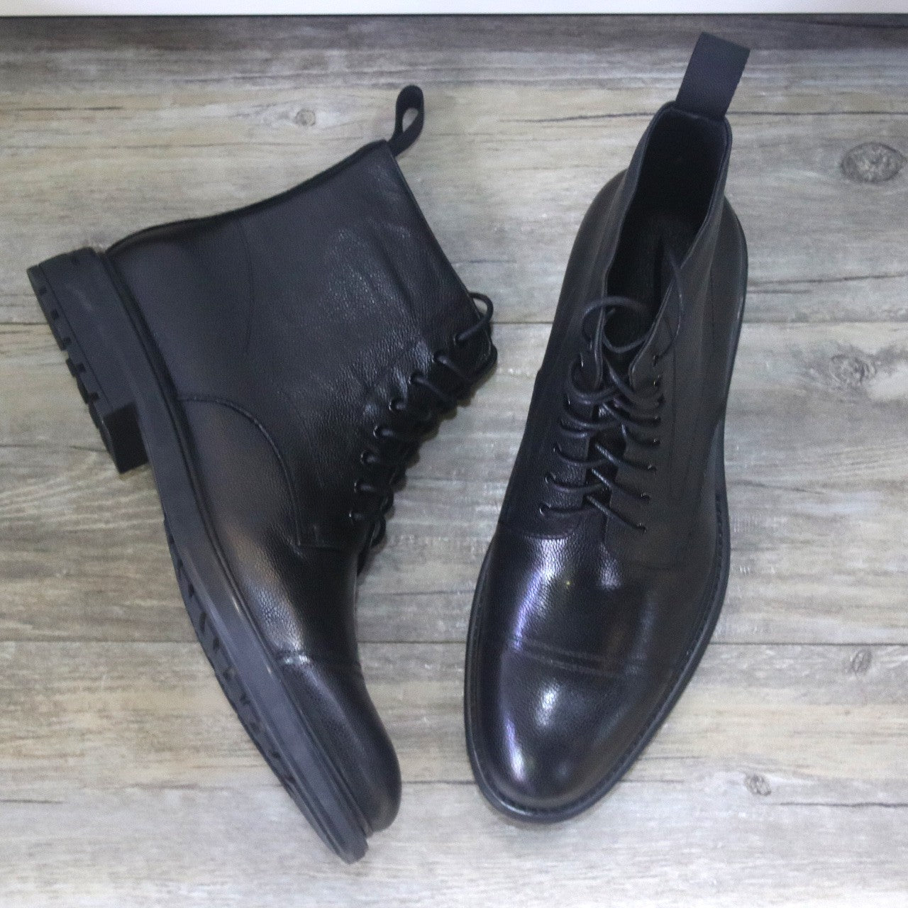 Men’s Black Round-Toe Formal Leather Boots – Classic Dress Footwear