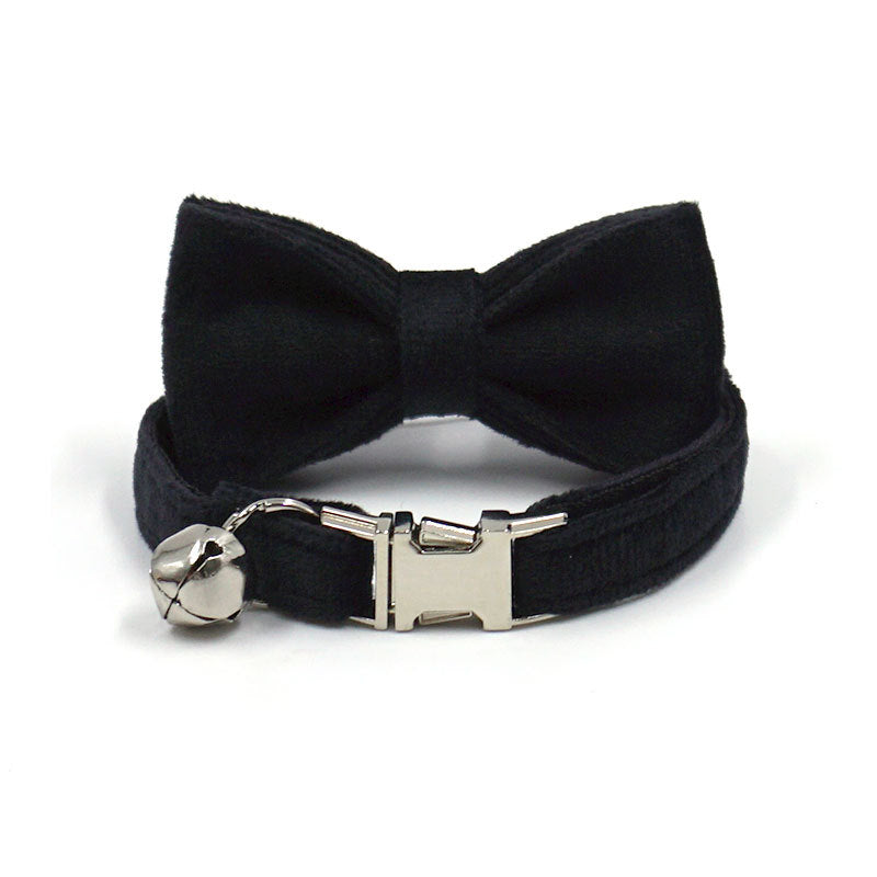 Luxury Velvet Cat Collar with Bell – Adjustable Metal Buckle Collar for Cats