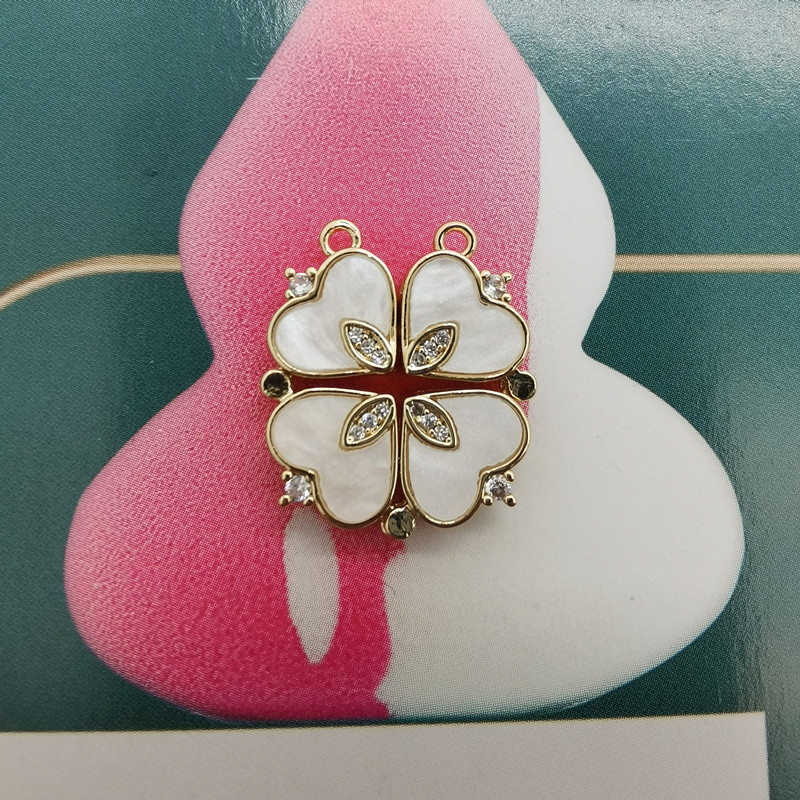 LuckyCharm Clover Necklace