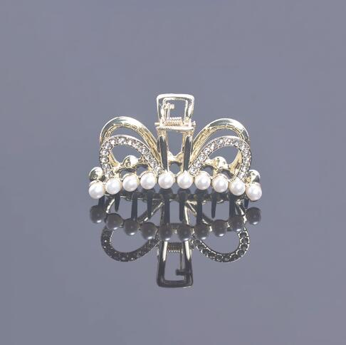 Pearl Hair Clips with Rhinestones & Heart Design – Elegant Women's Hair Accessories