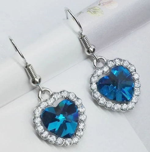 Ocean Heart Crystal Earrings for Women – Elegant Sparkling Statement Jewelry