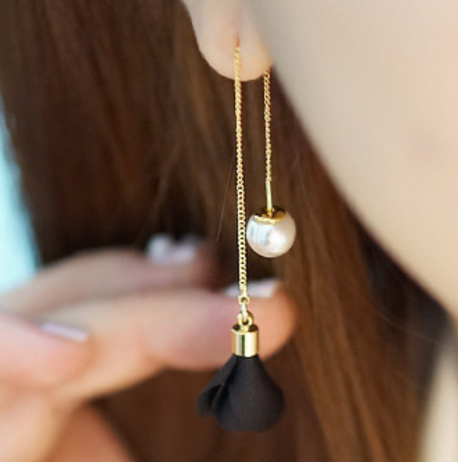 Pearl Tassel Earrings for Women – Elegant Long Dangle Statement Jewelry