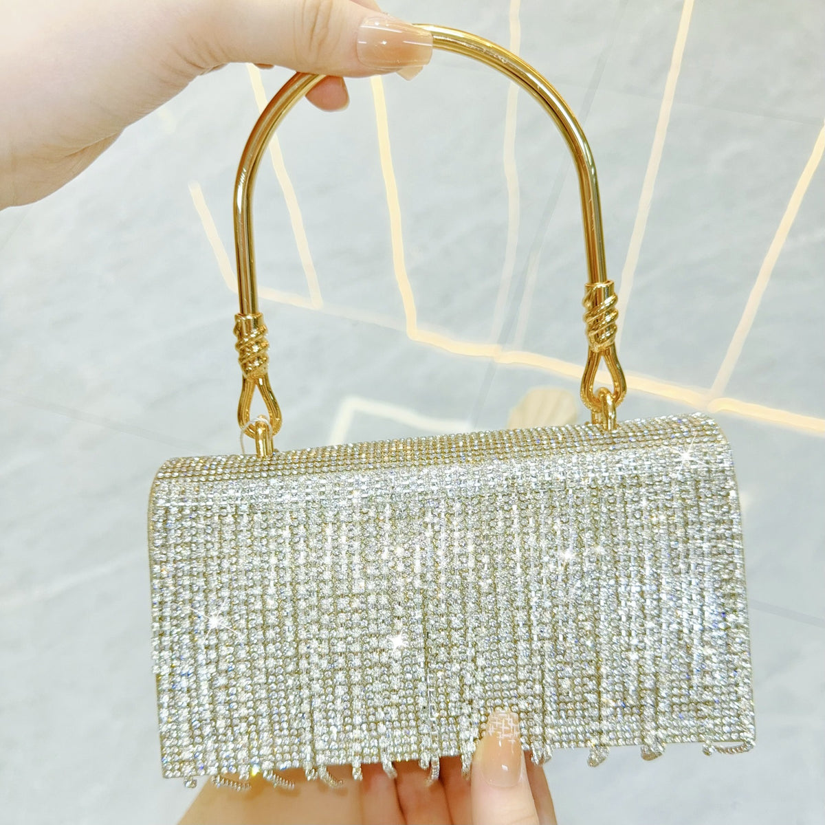 Luxury Rhinestone Evening Clutch Bag for Women – Sparkling Box Handbag with Tassel