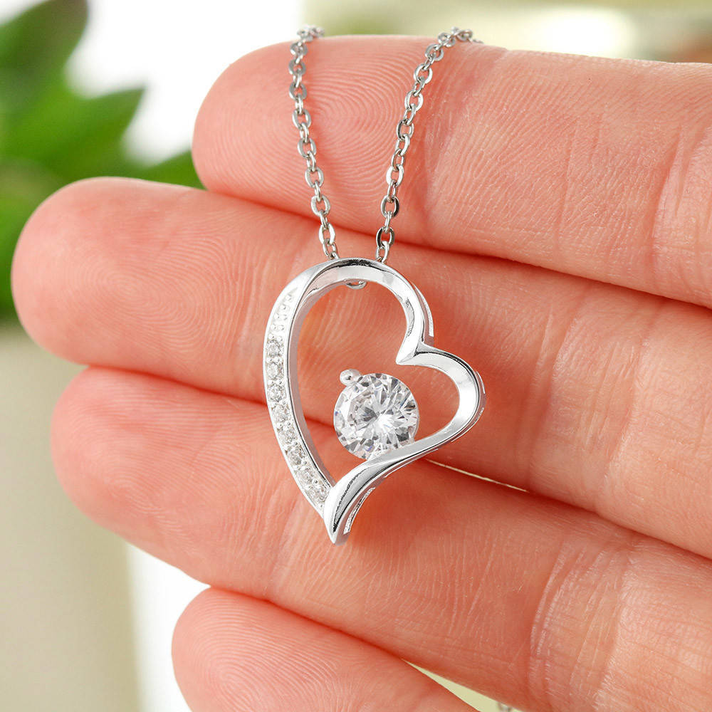 Simple Heart Necklace for Women – Gold & Silver Alloy Heart Pendant with Gift Box Options