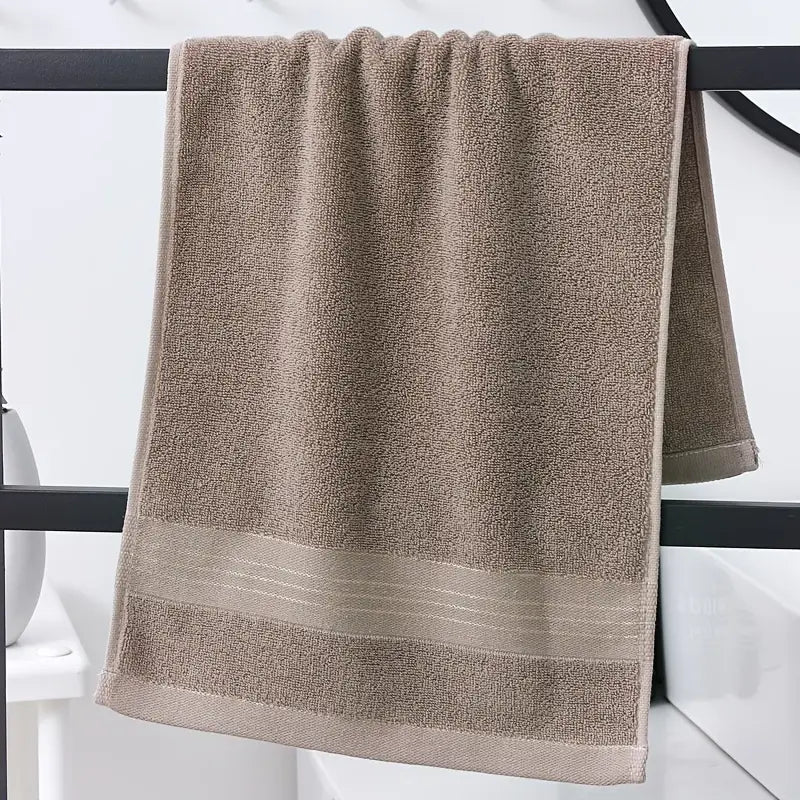Natural Cotton Hand Towel – Absorbent Skin-Friendly Bathroom Towel
