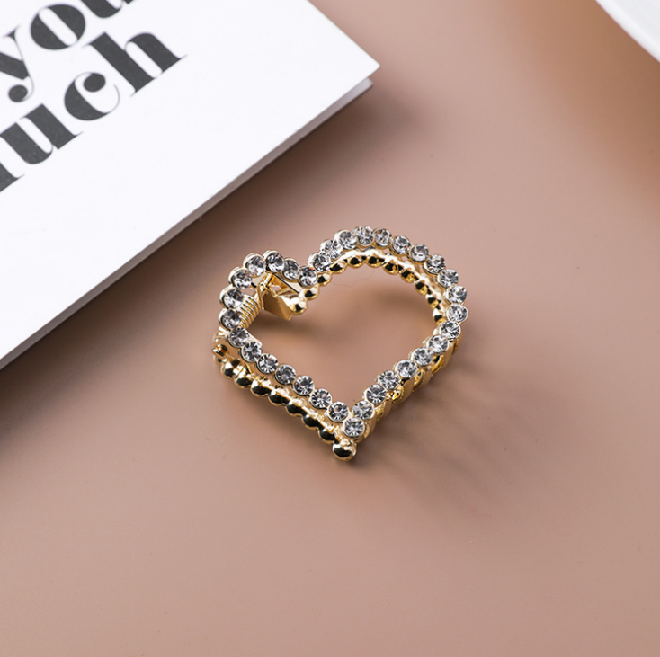 Pearl Hair Clips with Rhinestones & Heart Design – Elegant Women's Hair Accessories