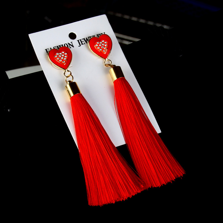 Heart-Shaped Rhinestone Tassel Earrings for Women – Sparkling Dangle Jewelry