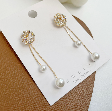 Pearl Garland Stud Earrings – Elegant Classic Jewelry – USA
