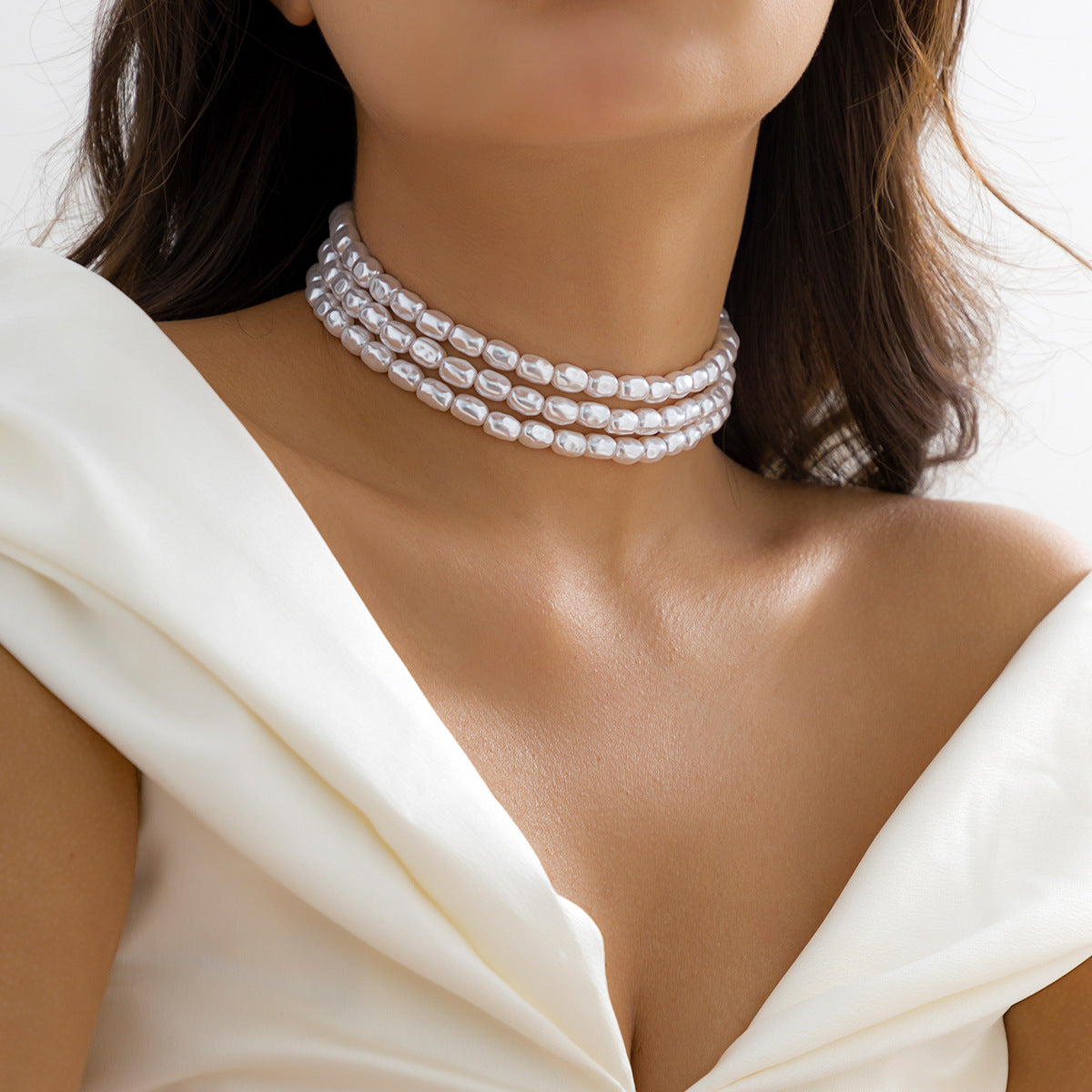 Minimalist French-Inspired Pearl Choker Necklace