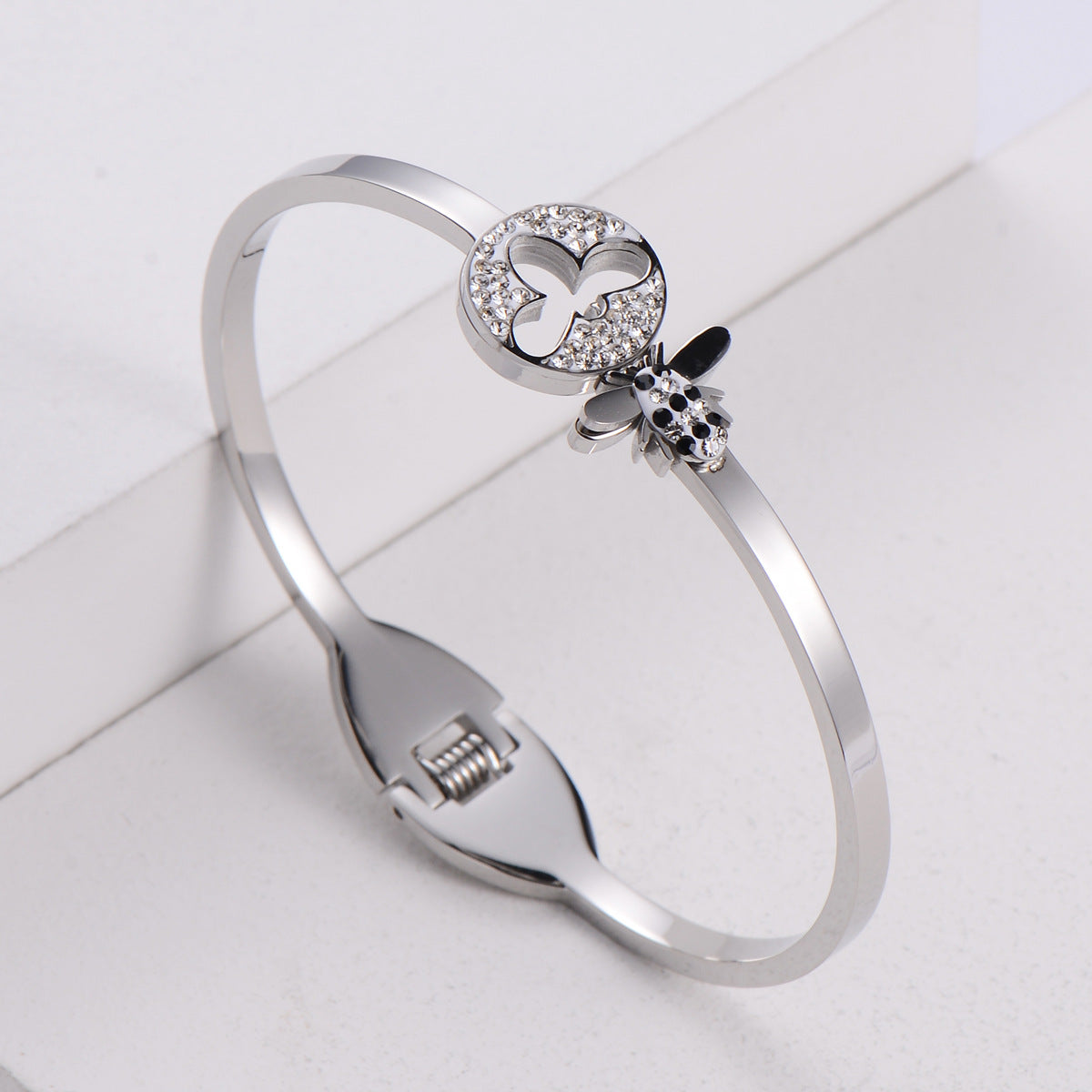 Women’s Bee Rhinestone Bracelet – Stainless Steel Geometric Jewelry