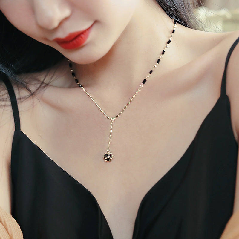Personality Crystal Round Diamond Pendant Necklace