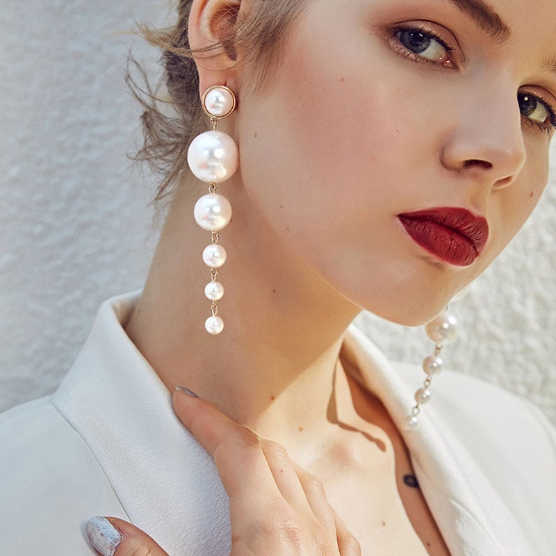 Exaggerated Pearl Flower Earrings for Women – Oversized Floral Statement Jewelry
