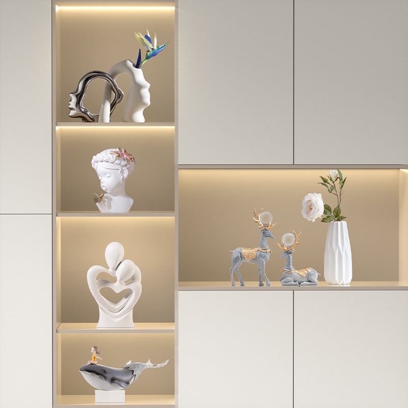Modern Resin Luxury Decor Collection – Artistic Display Pieces for Living Room