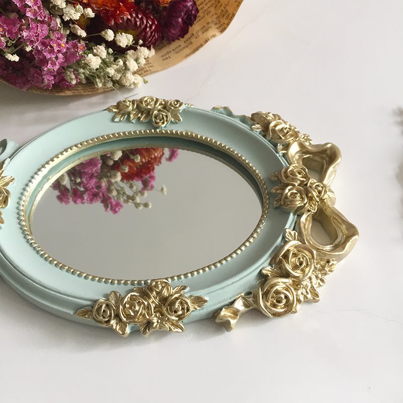 European Creative Makeup Mirror with Mini Handle