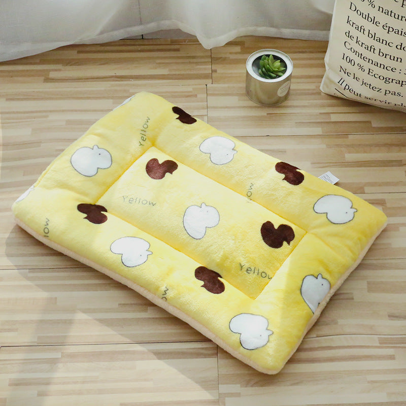 Thick Plush Pet Bed & Blanket – Warm Padded Cushion for Cats & Dogs